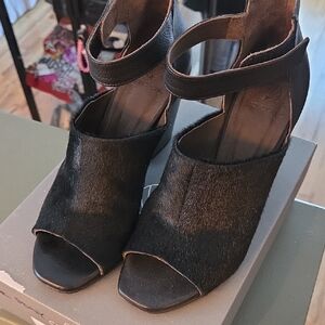 Elegant Black Open-Toe Women's Shoes